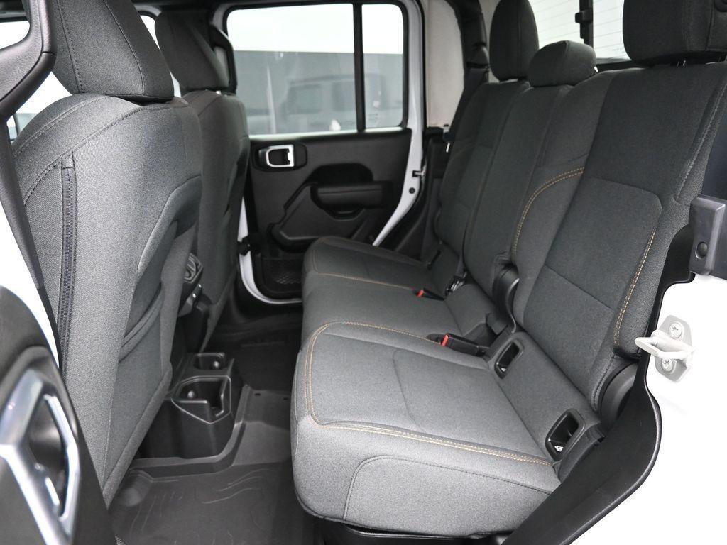 used 2024 Jeep Gladiator car