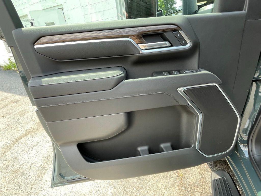 new 2025 Chevrolet Silverado 3500 car, priced at $77,179