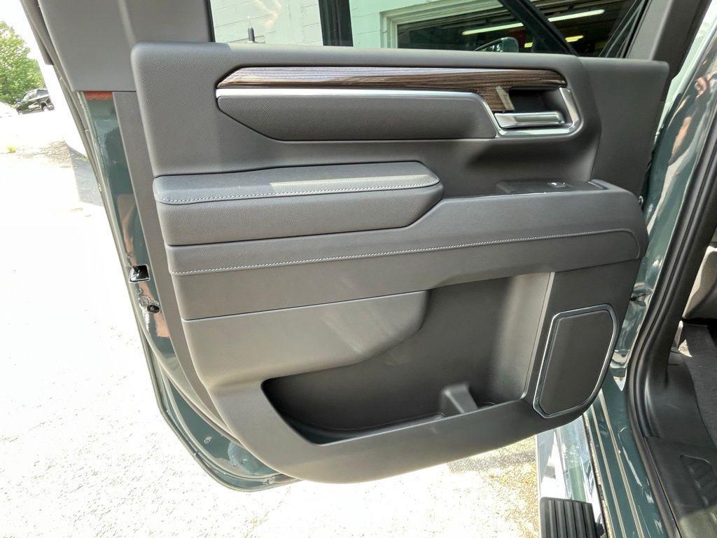new 2025 Chevrolet Silverado 3500 car, priced at $77,179