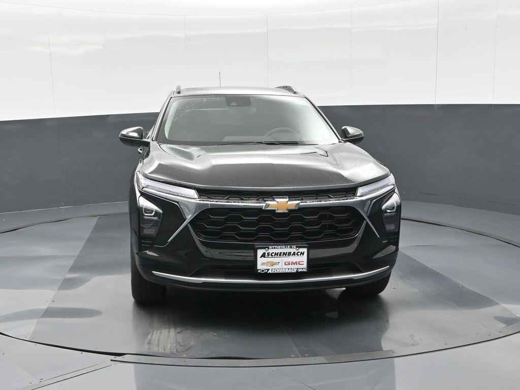 new 2025 Chevrolet Trax car, priced at $24,095
