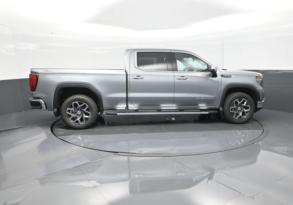 new 2025 GMC Sierra 1500 car, priced at $59,740