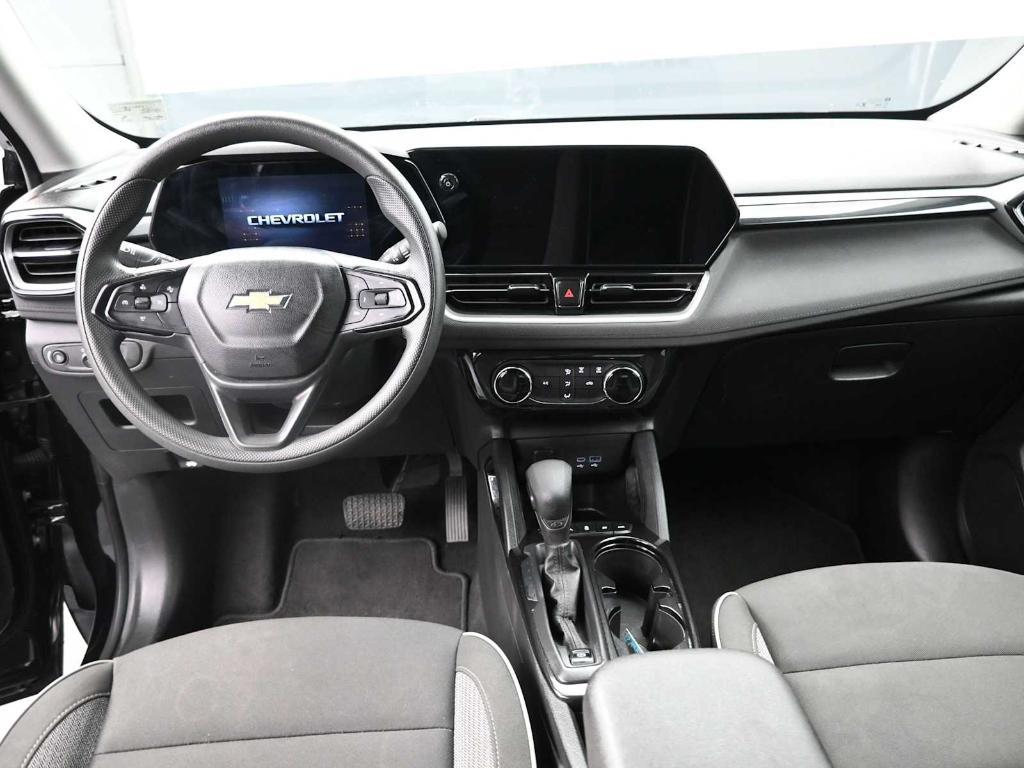 used 2024 Chevrolet TrailBlazer car, priced at $23,999