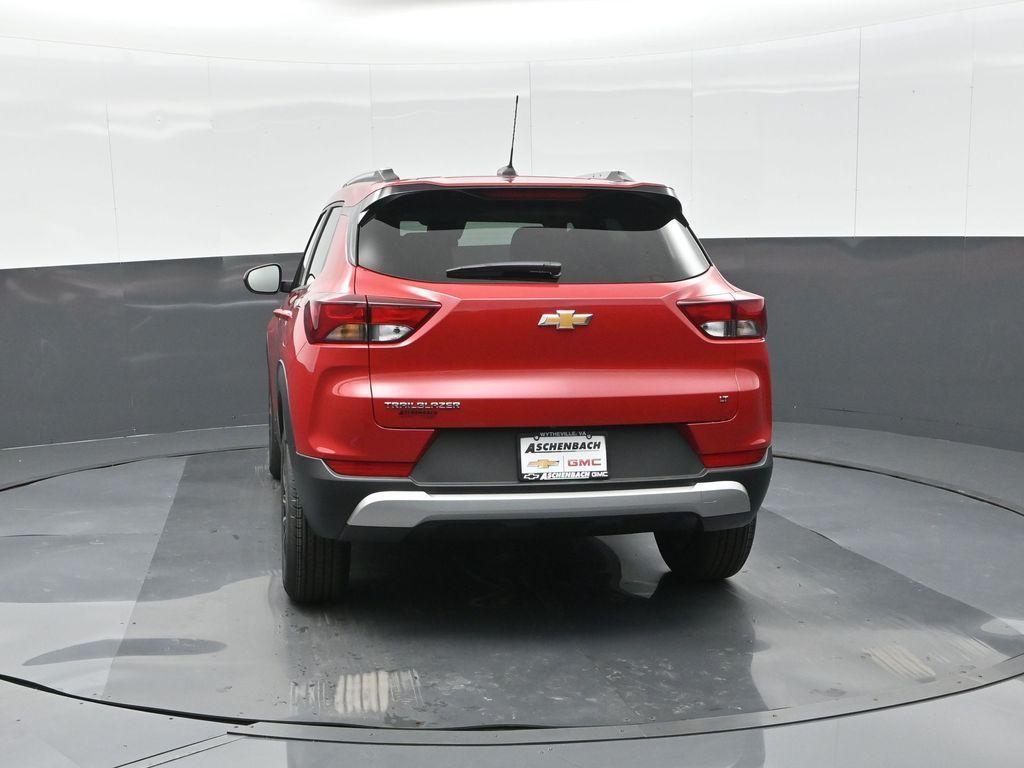 new 2026 Chevrolet TrailBlazer car, priced at $25,541