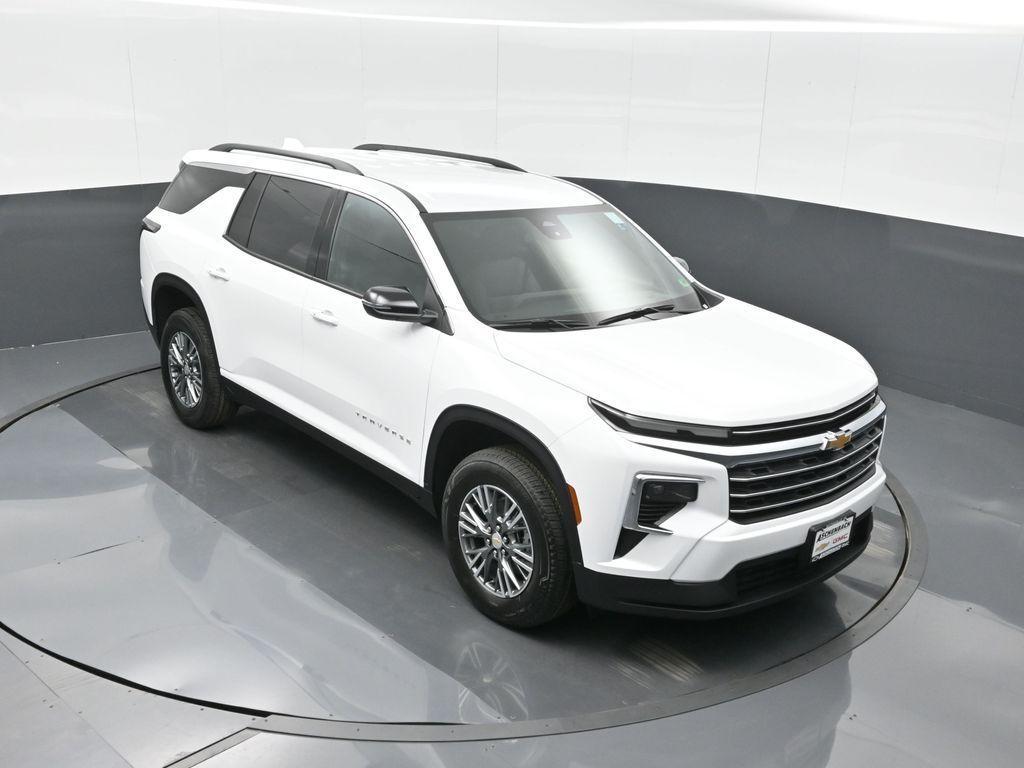 new 2025 Chevrolet Traverse car, priced at $44,994