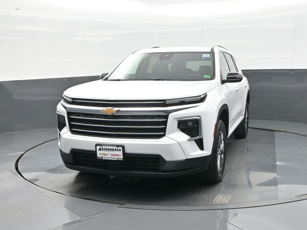 new 2025 Chevrolet Traverse car, priced at $44,994