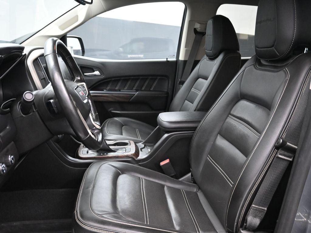 used 2022 GMC Canyon car, priced at $34,999