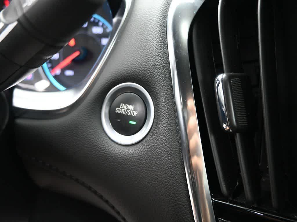 used 2023 Chevrolet Traverse car, priced at $33,548