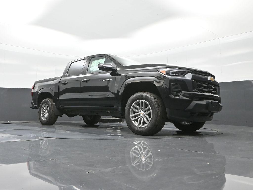 new 2025 Chevrolet Colorado car, priced at $44,139