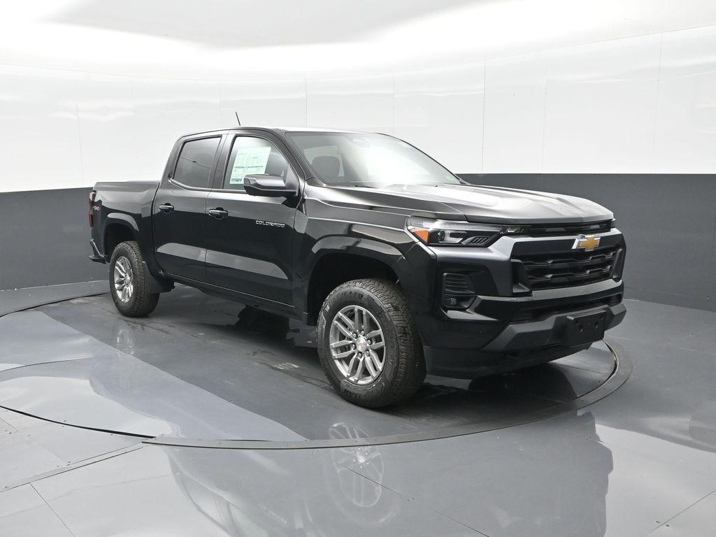 new 2025 Chevrolet Colorado car, priced at $44,139