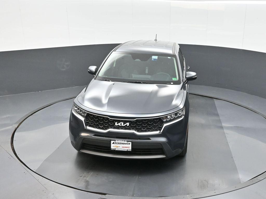 used 2023 Kia Sorento car, priced at $25,885