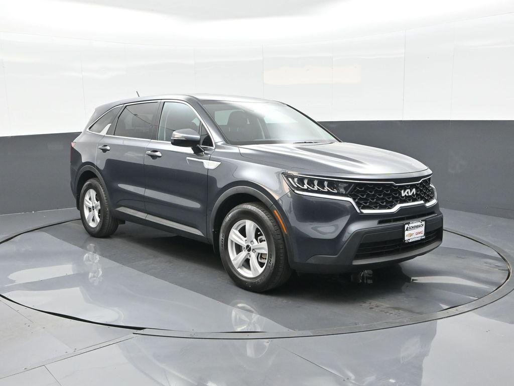 used 2023 Kia Sorento car, priced at $25,885