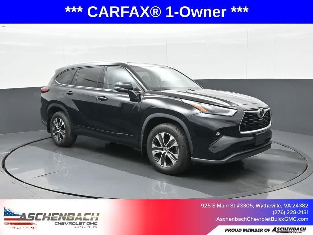 used 2022 Toyota Highlander car, priced at $36,531