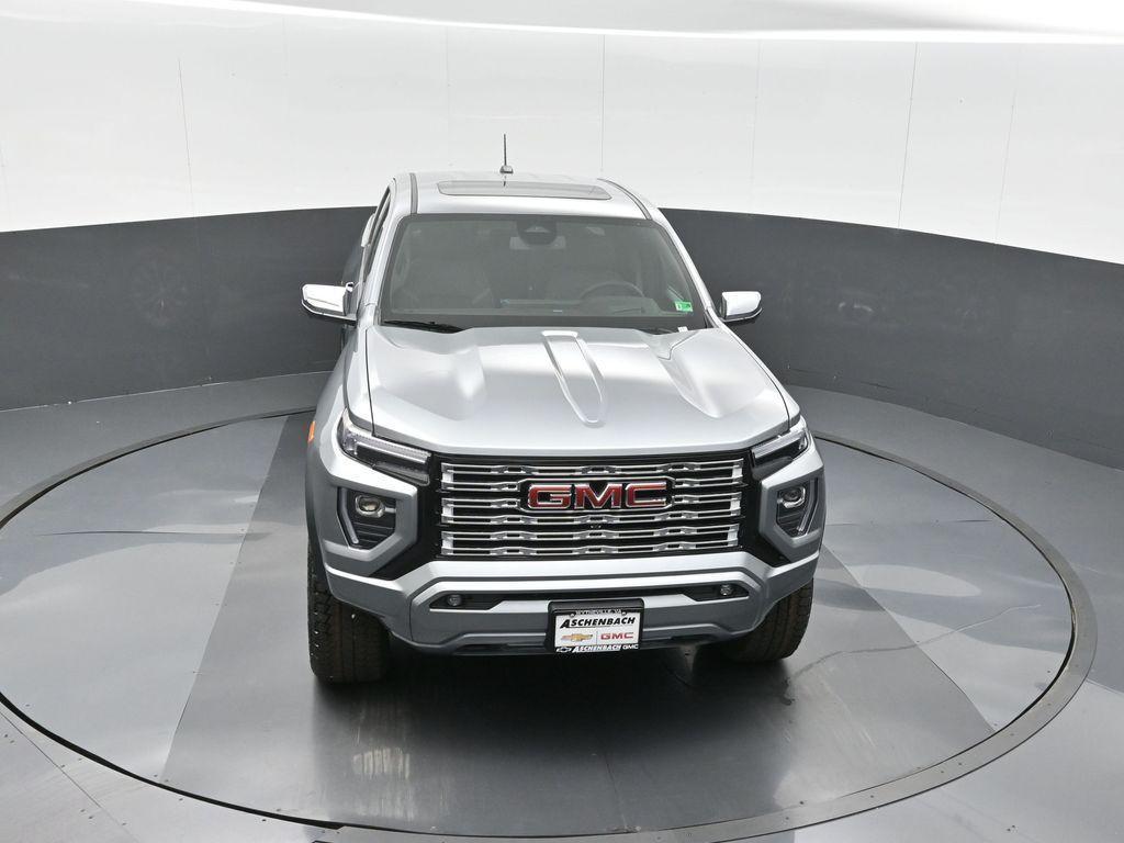 new 2025 GMC Canyon car, priced at $55,739