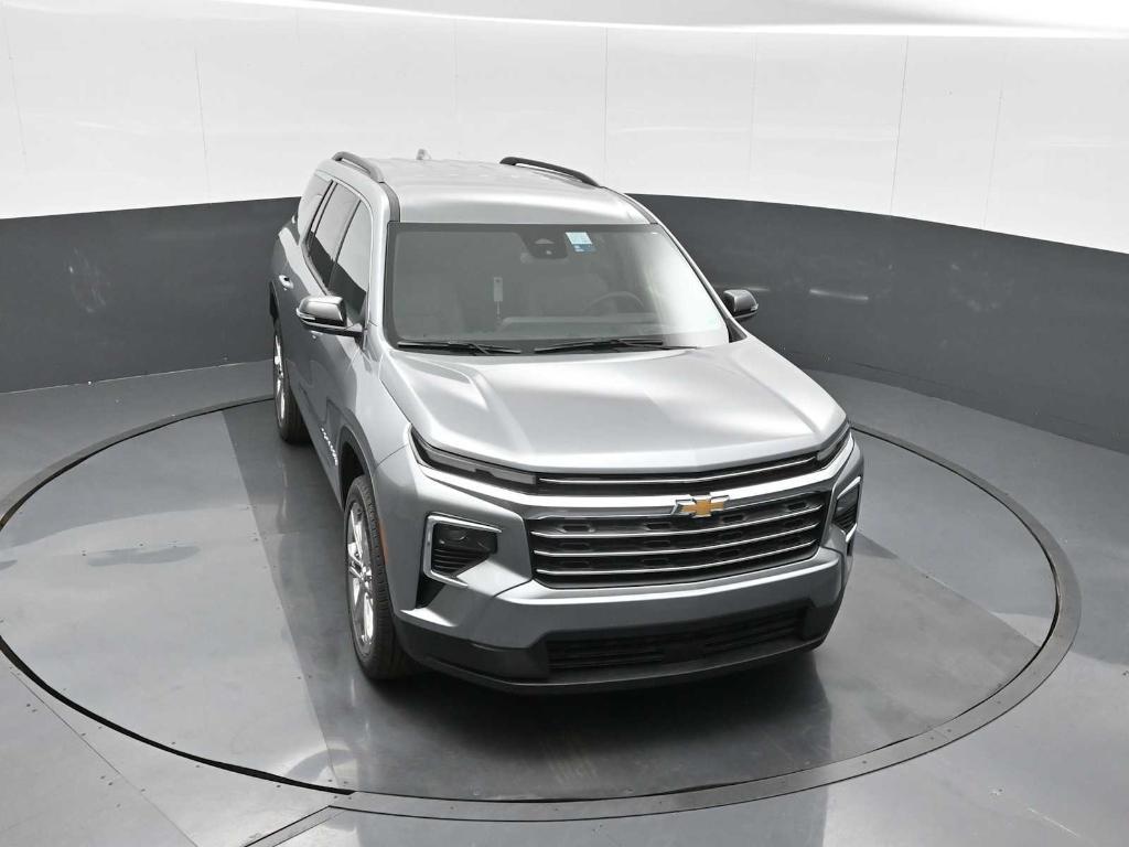 new 2025 Chevrolet Traverse car, priced at $44,795