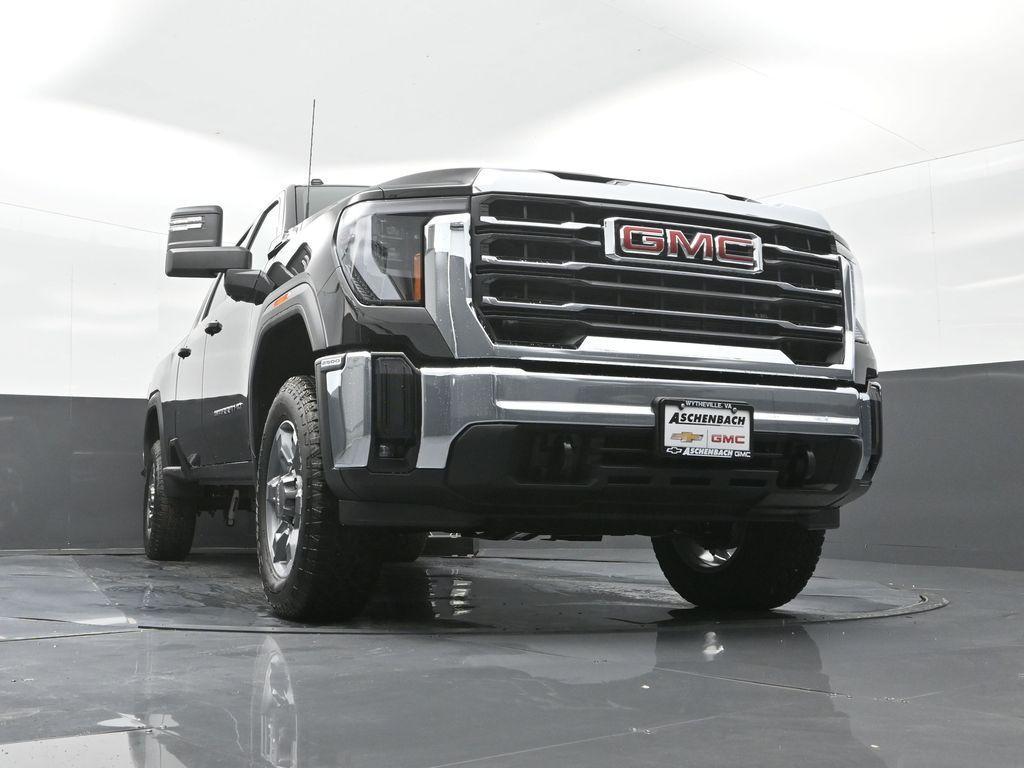 new 2025 GMC Sierra 2500 car, priced at $71,156