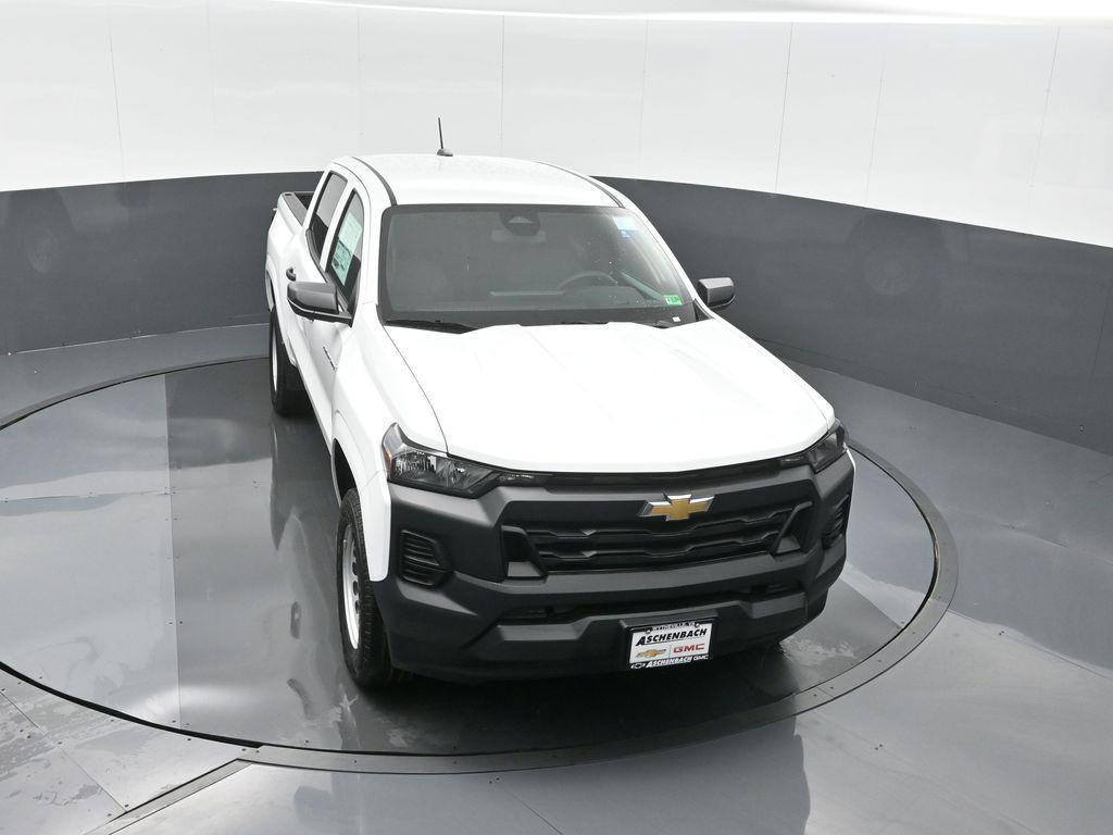 new 2025 Chevrolet Colorado car, priced at $33,400
