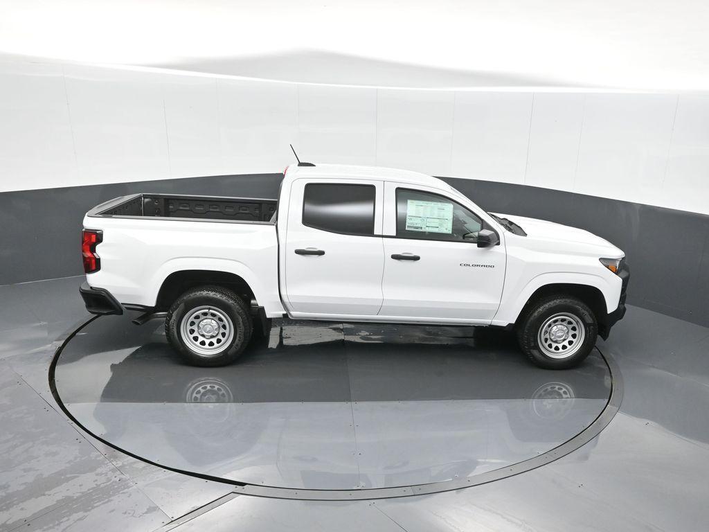 new 2025 Chevrolet Colorado car, priced at $33,400