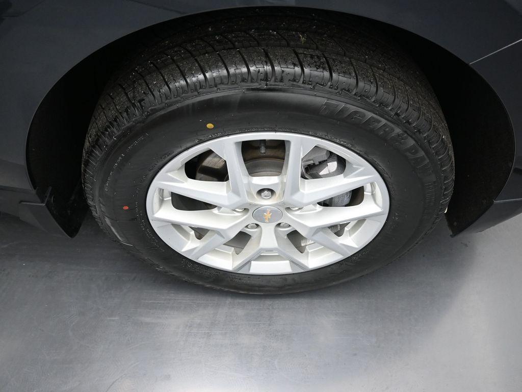 used 2023 Chevrolet Equinox car, priced at $21,498