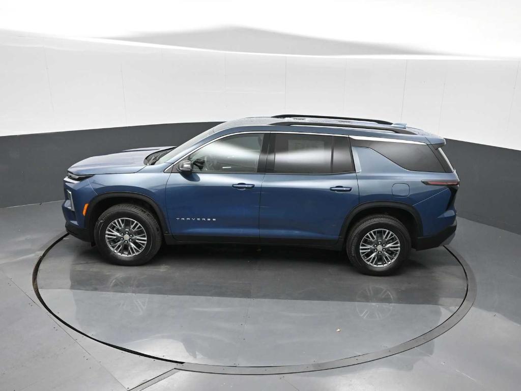 new 2026 Chevrolet Traverse car, priced at $43,794