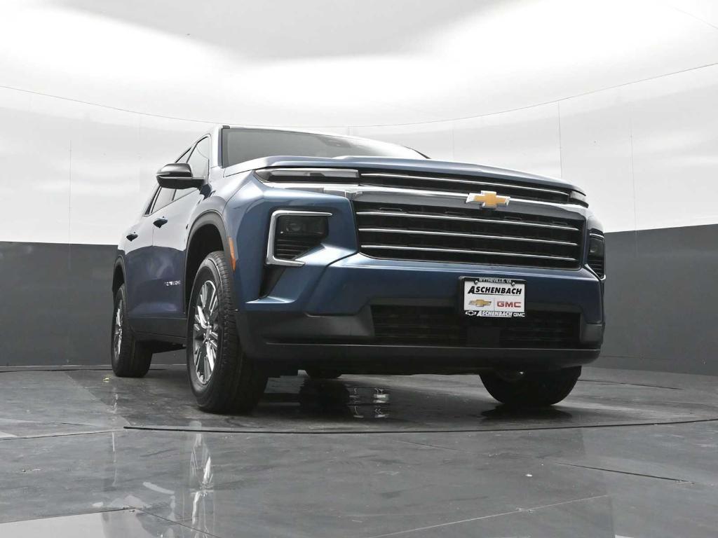 new 2026 Chevrolet Traverse car, priced at $43,794