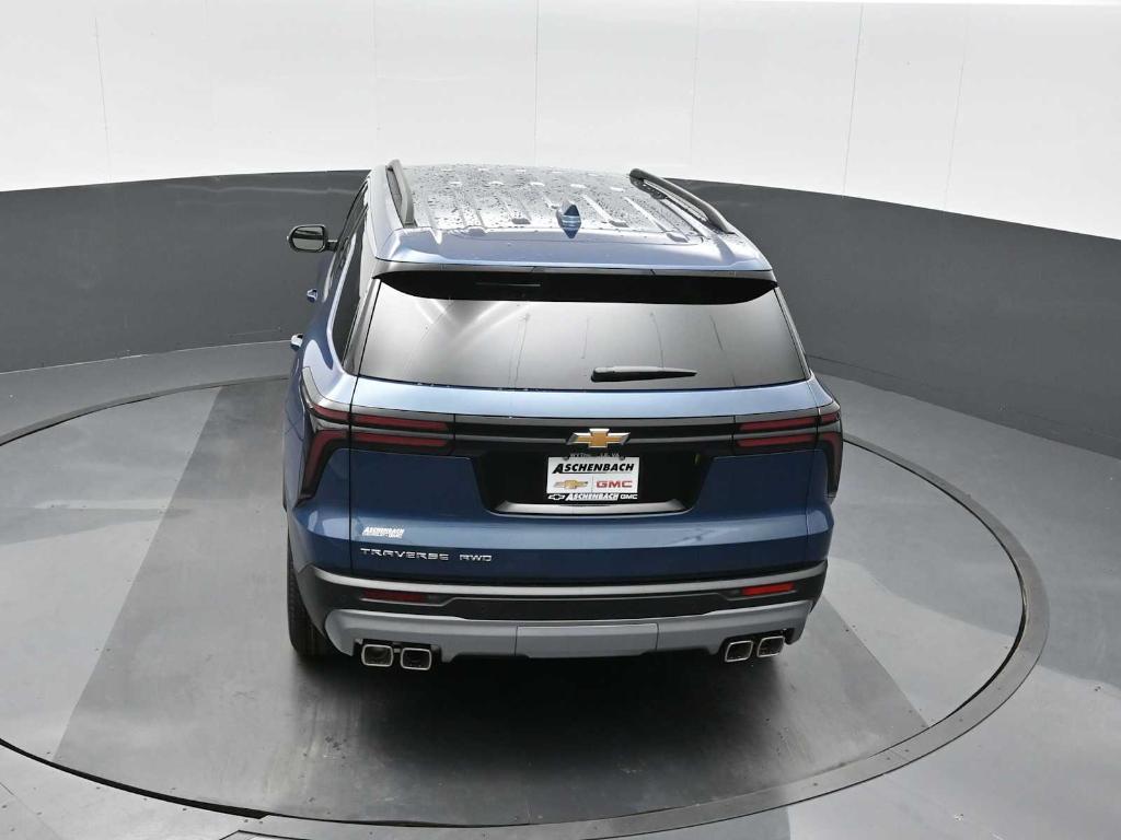 new 2026 Chevrolet Traverse car, priced at $43,794