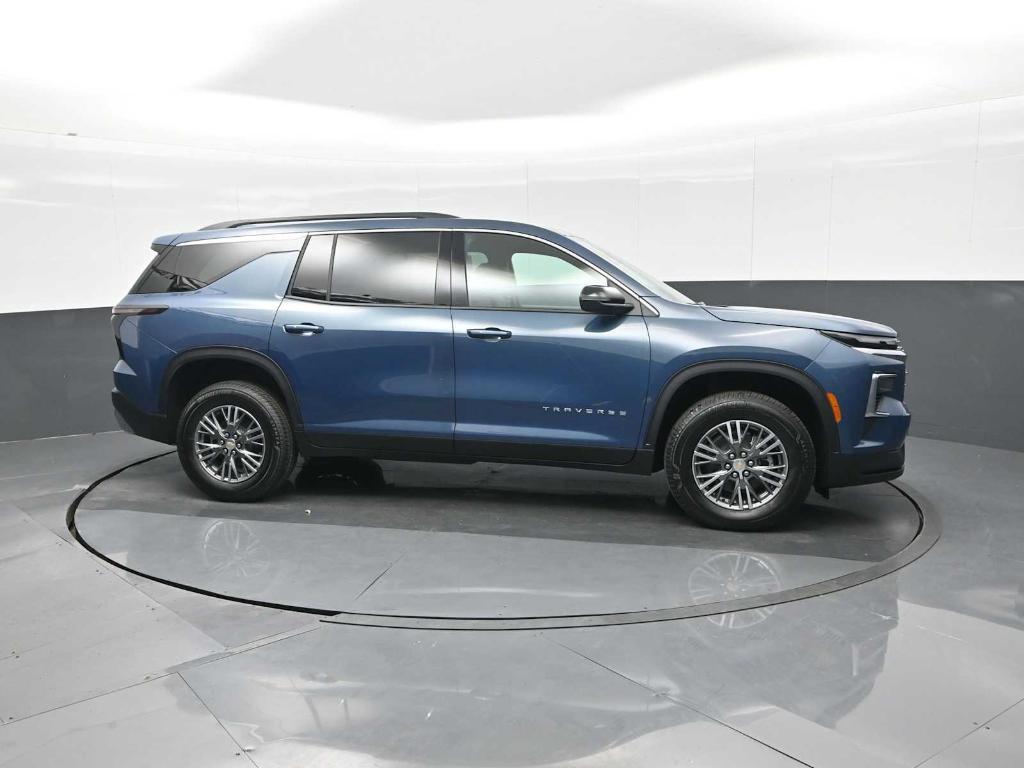 new 2026 Chevrolet Traverse car, priced at $43,794