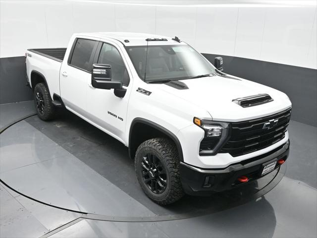 new 2025 Chevrolet Silverado 3500 car, priced at $73,659