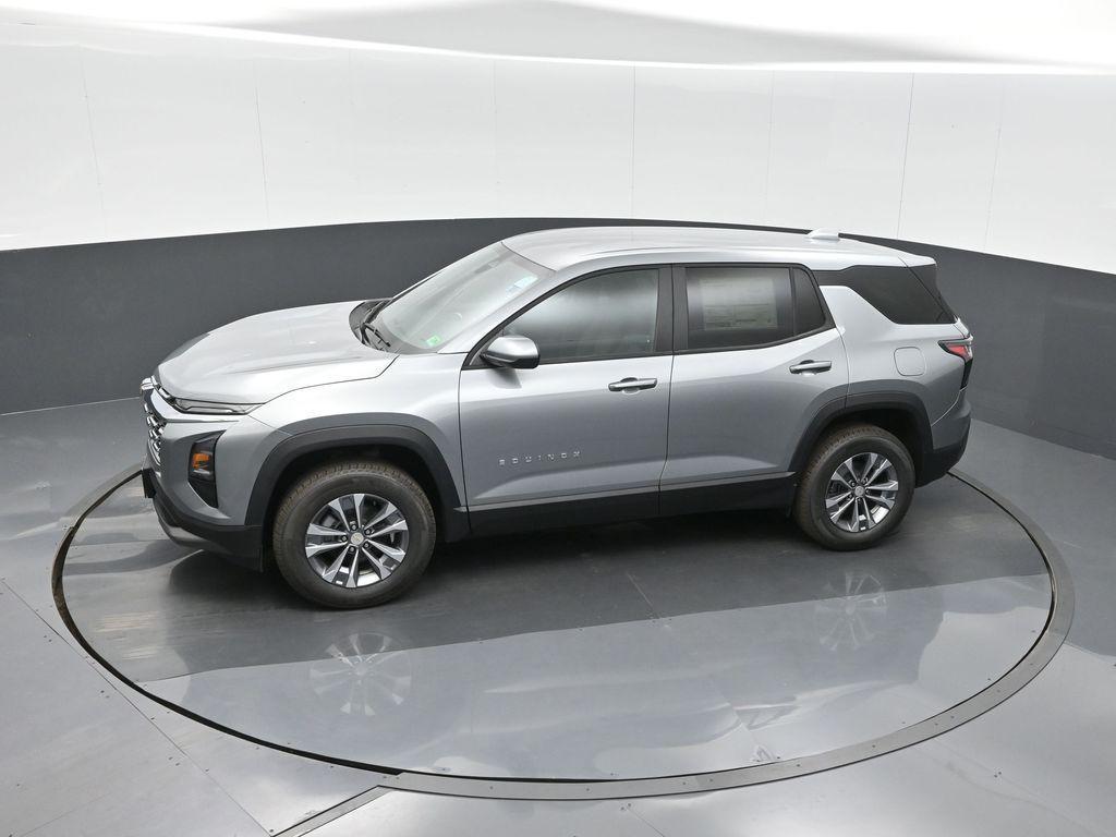 new 2026 Chevrolet Equinox car, priced at $31,995