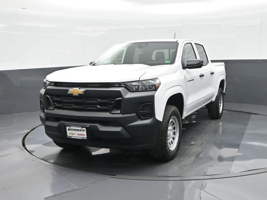 new 2025 Chevrolet Colorado car, priced at $32,888
