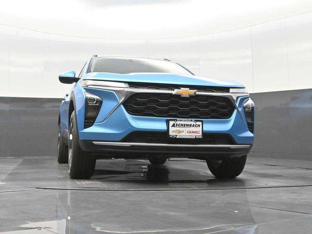 new 2025 Chevrolet Trax car, priced at $25,880