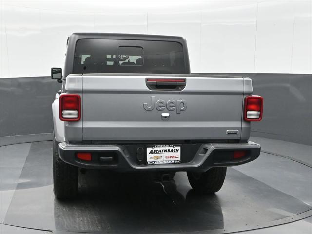 used 2021 Jeep Gladiator car, priced at $34,998