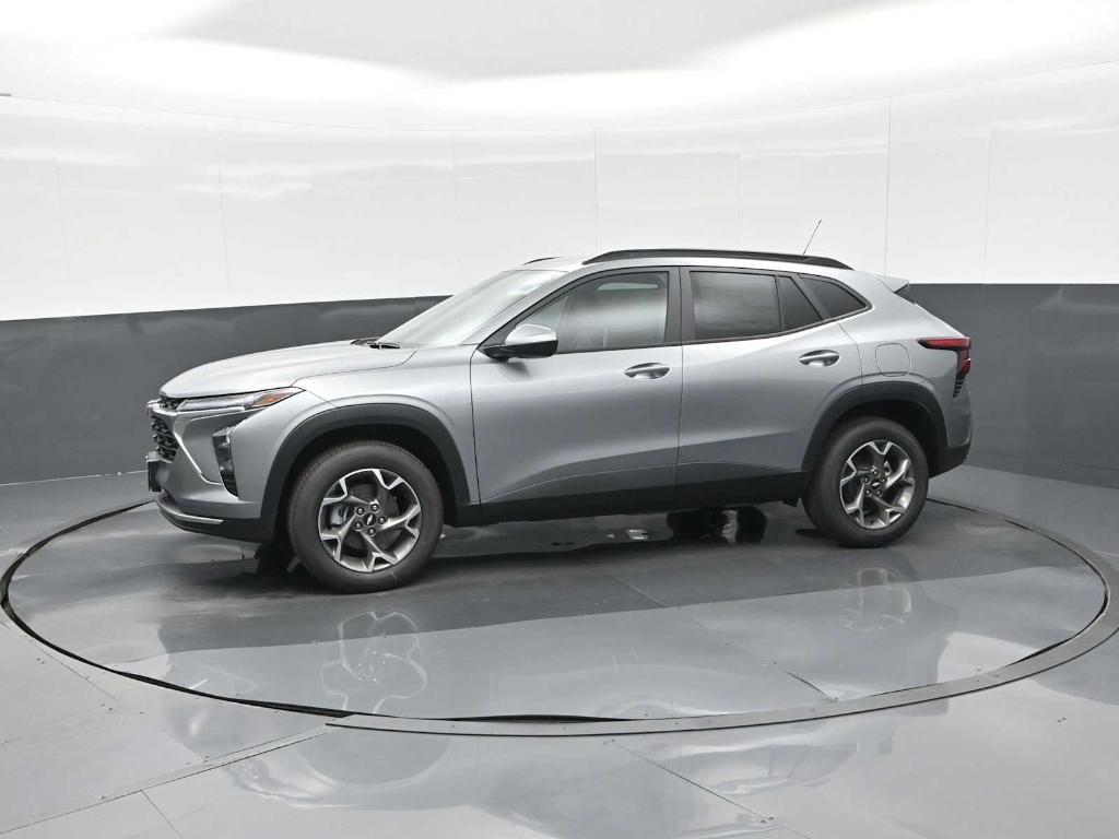 new 2025 Chevrolet Trax car, priced at $22,495