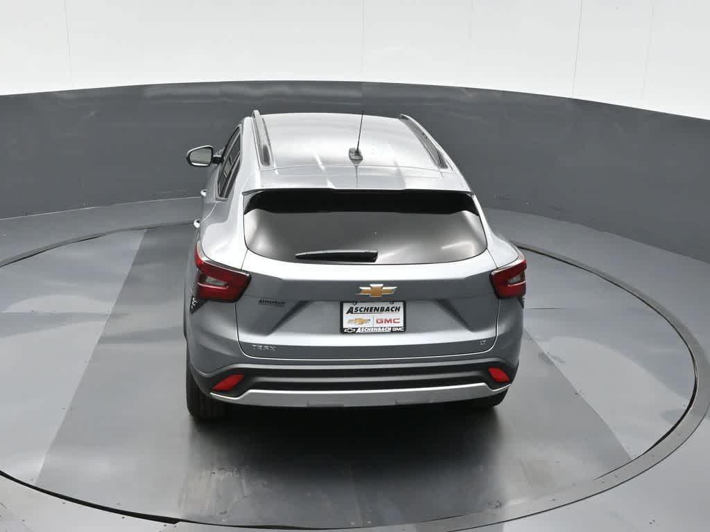 new 2025 Chevrolet Trax car, priced at $24,025
