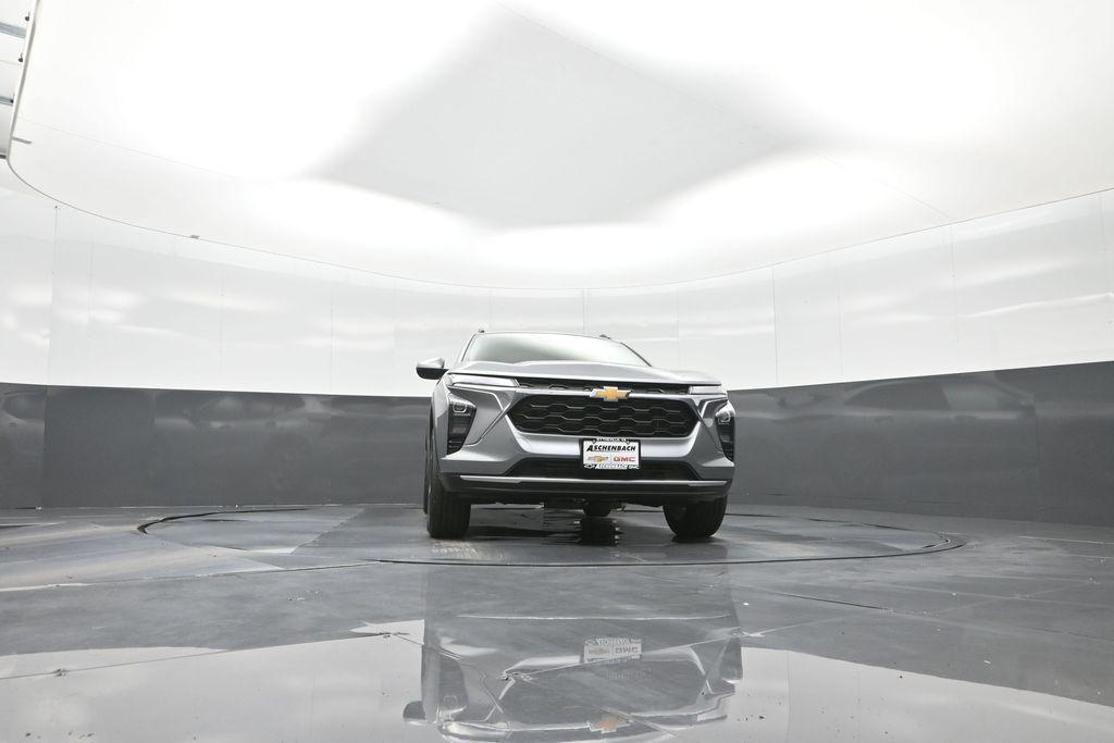 new 2025 Chevrolet Trax car, priced at $24,095