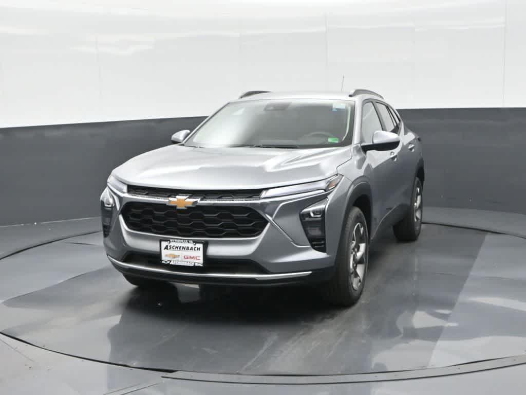 new 2025 Chevrolet Trax car, priced at $24,025