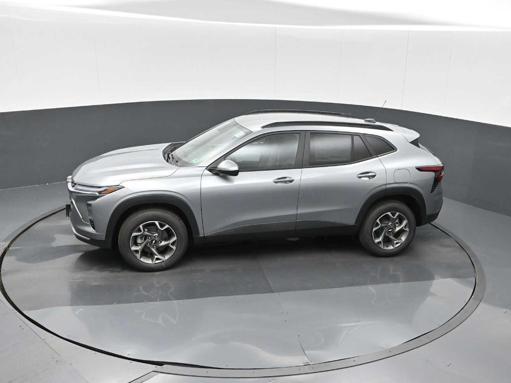 new 2025 Chevrolet Trax car, priced at $22,495