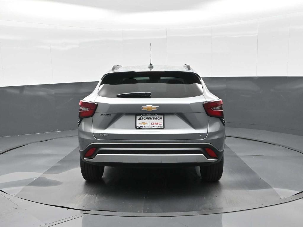 new 2025 Chevrolet Trax car, priced at $22,495