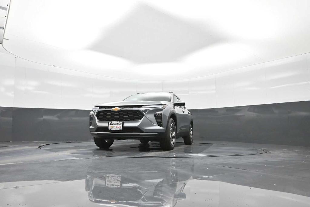 new 2025 Chevrolet Trax car, priced at $22,495