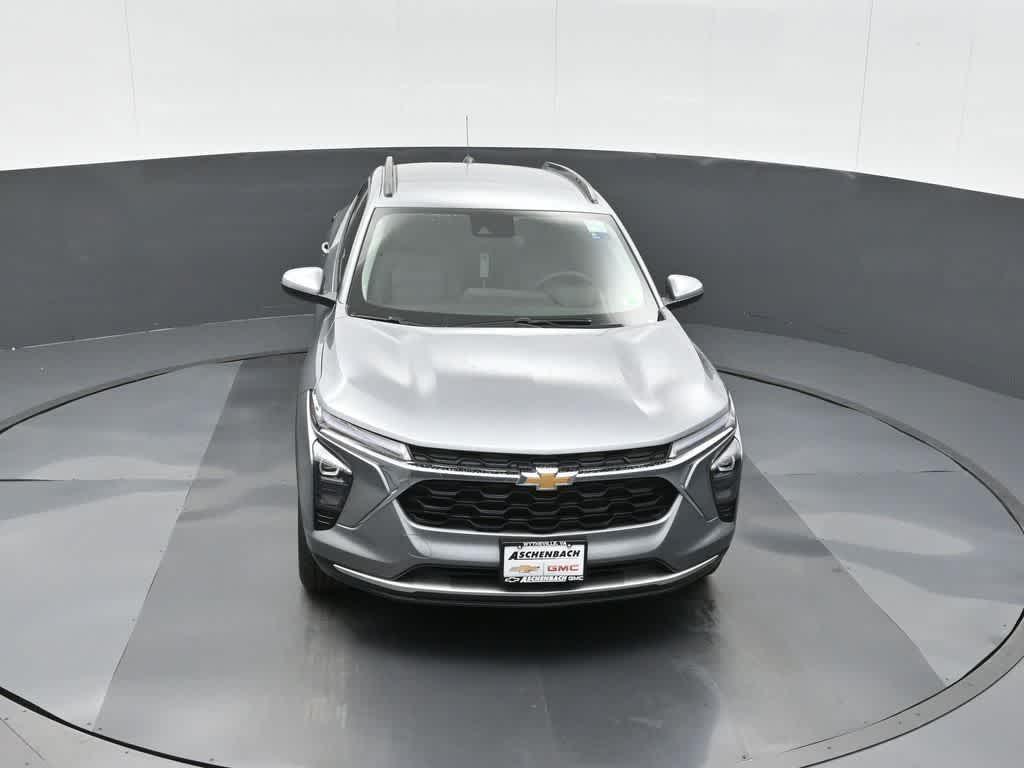 new 2025 Chevrolet Trax car, priced at $24,025