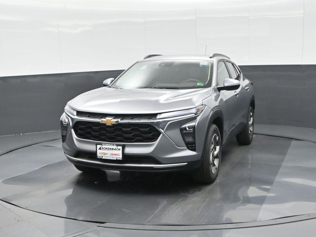 new 2025 Chevrolet Trax car, priced at $24,095
