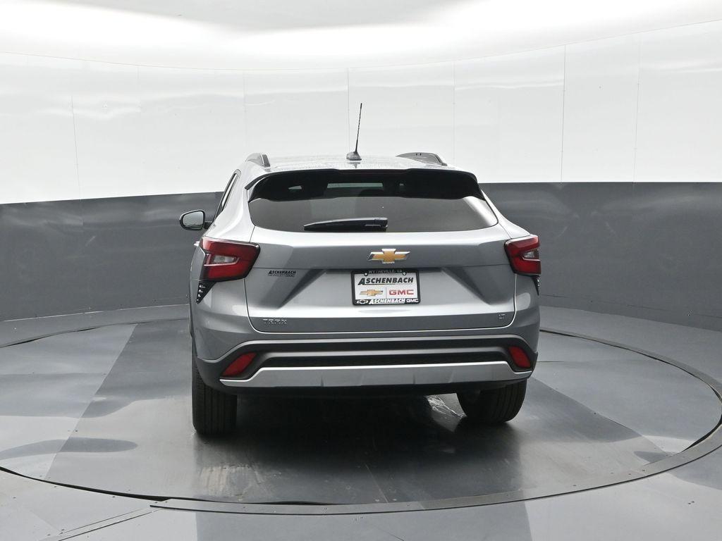 new 2025 Chevrolet Trax car, priced at $24,095
