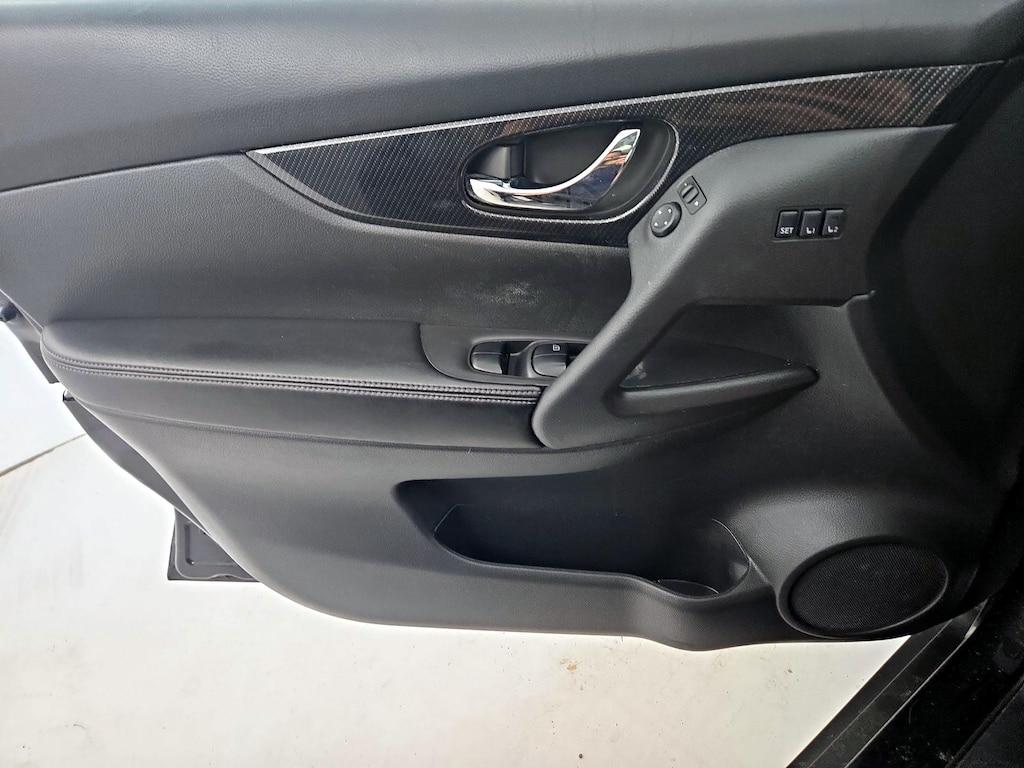 used 2019 Nissan Rogue car, priced at $19,998