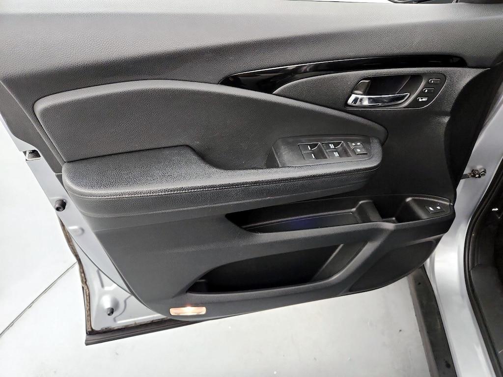 used 2017 Honda Pilot car, priced at $24,998