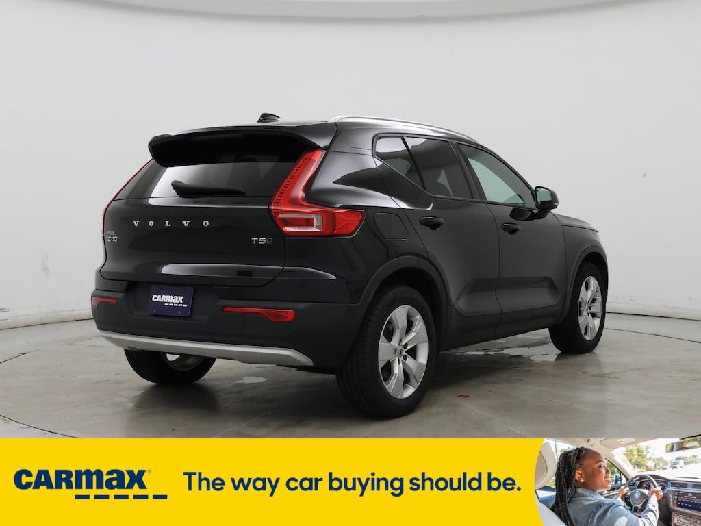 used 2019 Volvo XC40 car, priced at $22,998