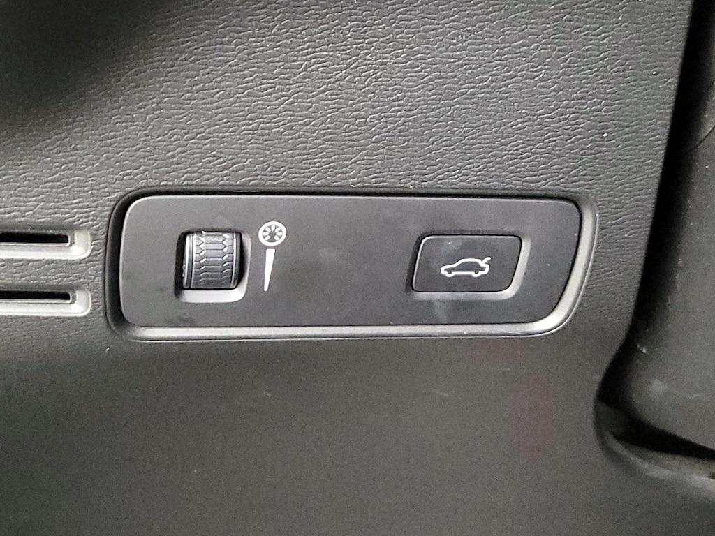 used 2019 Volvo XC40 car, priced at $22,998