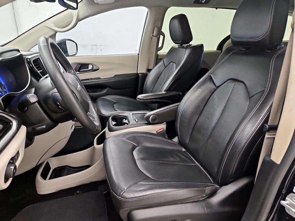 used 2022 Chrysler Pacifica car, priced at $24,998