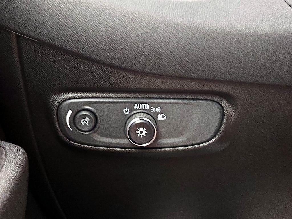 used 2022 Chevrolet Equinox car, priced at $19,998