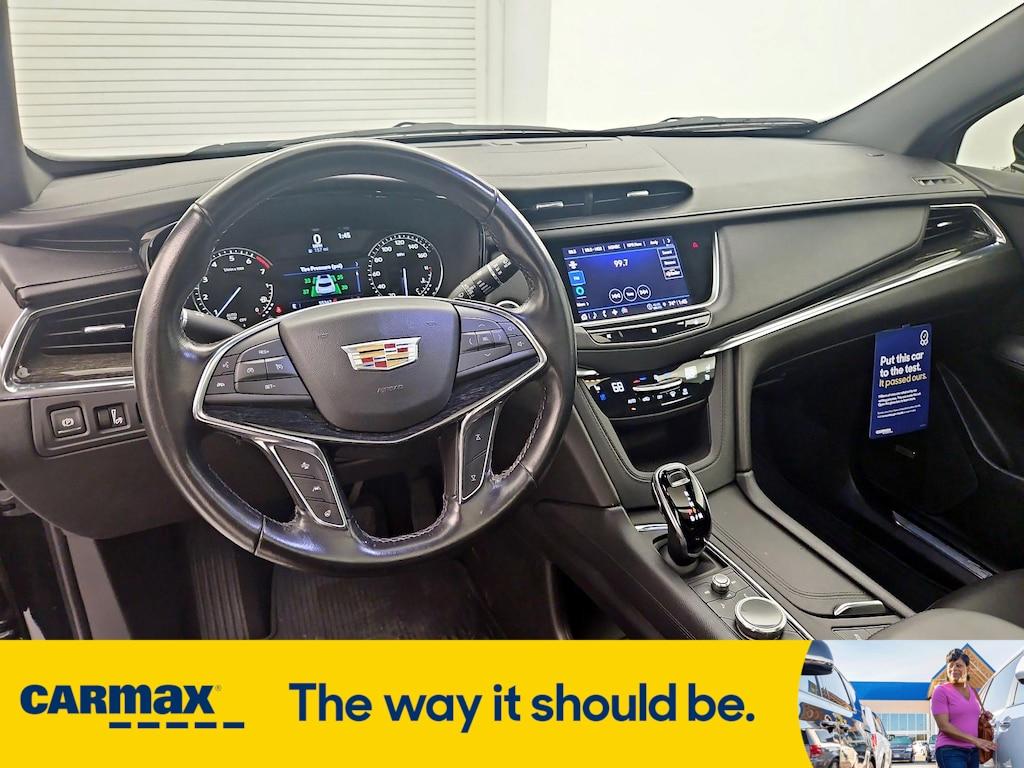 used 2021 Cadillac XT5 car, priced at $25,998