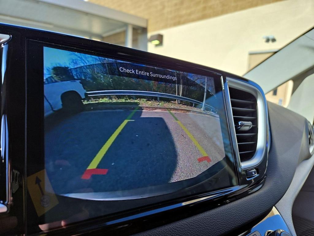 used 2023 Chrysler Pacifica car, priced at $27,998