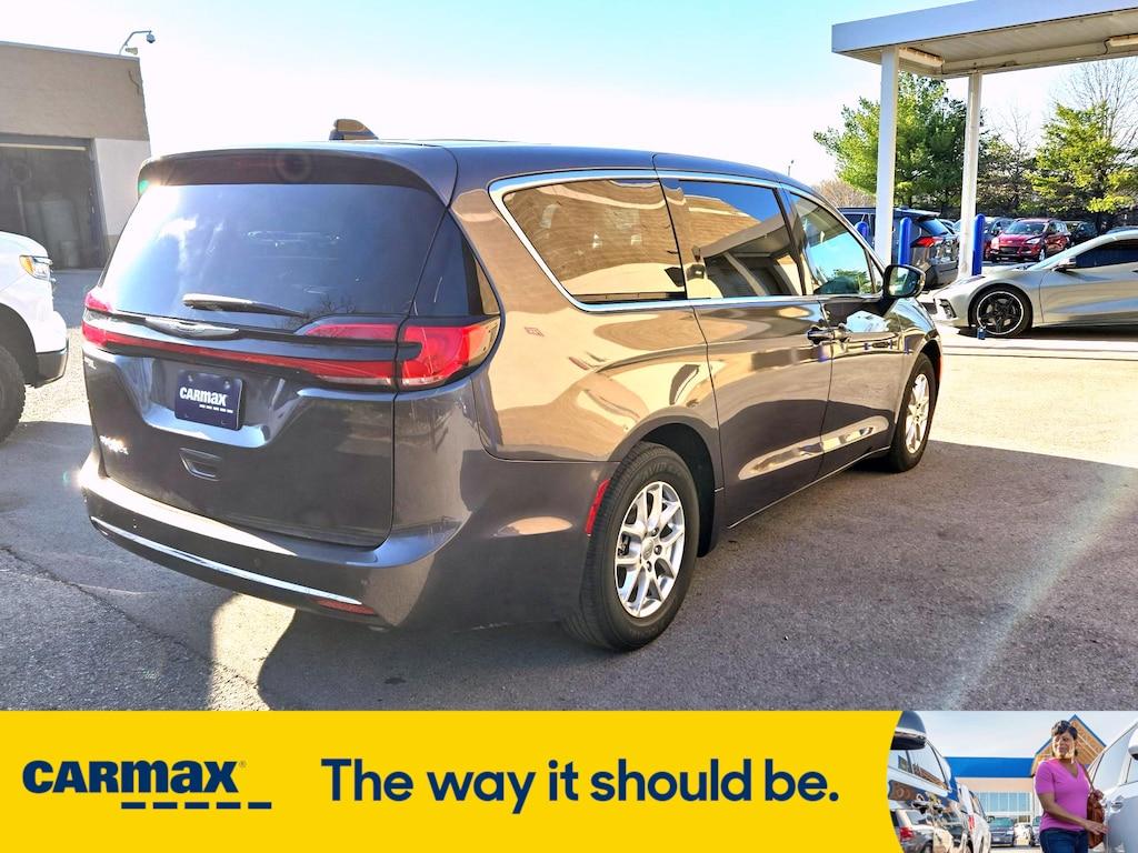 used 2023 Chrysler Pacifica car, priced at $27,998